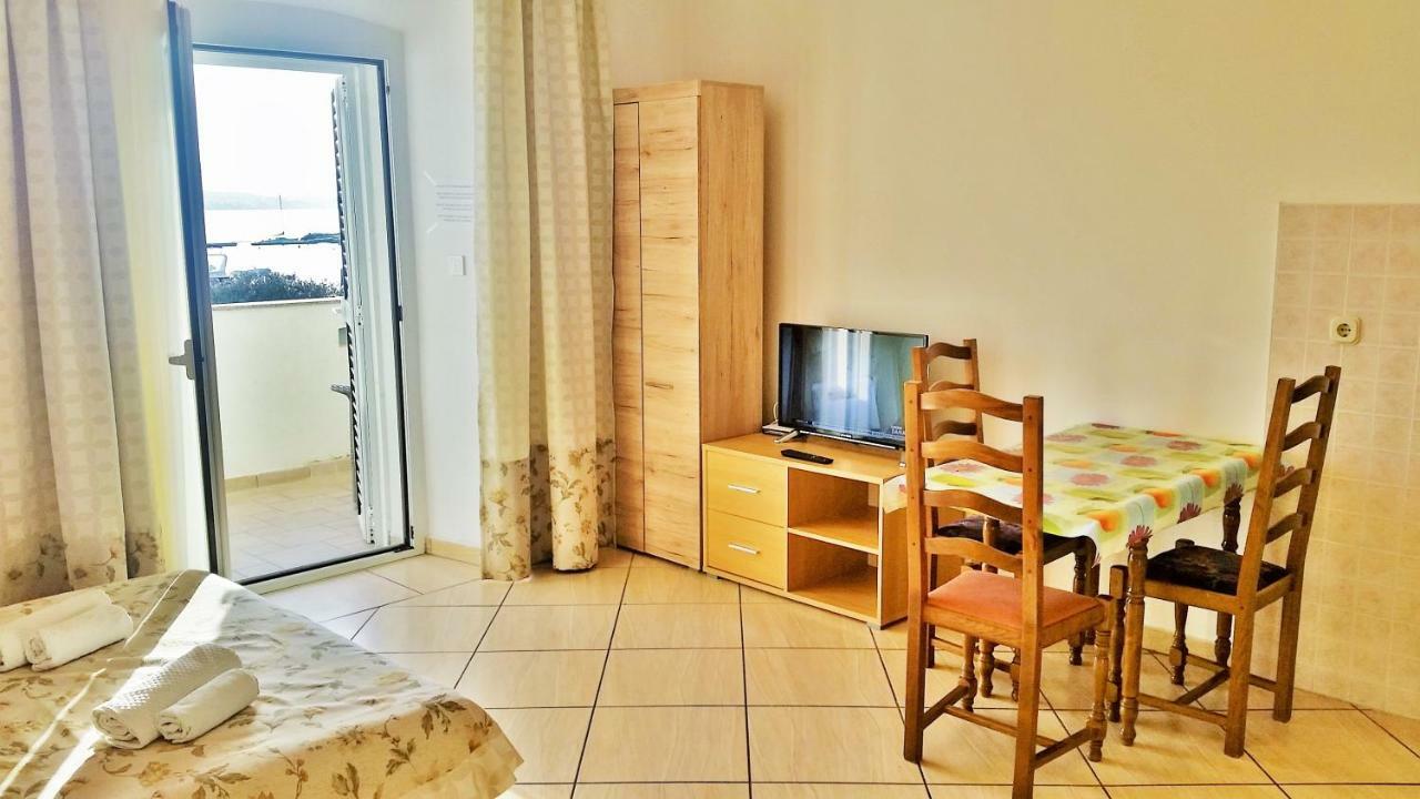 Obala Apartment & Studios 말린스카 외부 사진